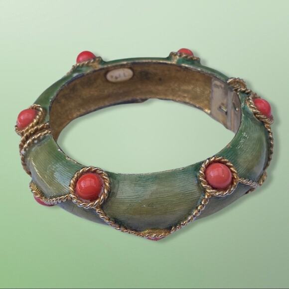 KJL Coral Glass & Green Enamel Mongul Clamper Bracelet c. 1960’s - Picture 1 of 7
